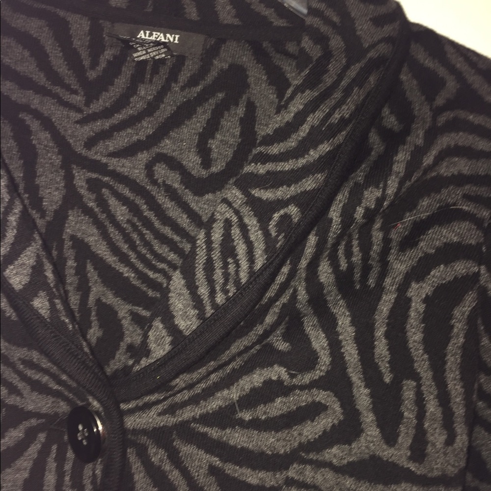 Sweater - Picture 2 of 2